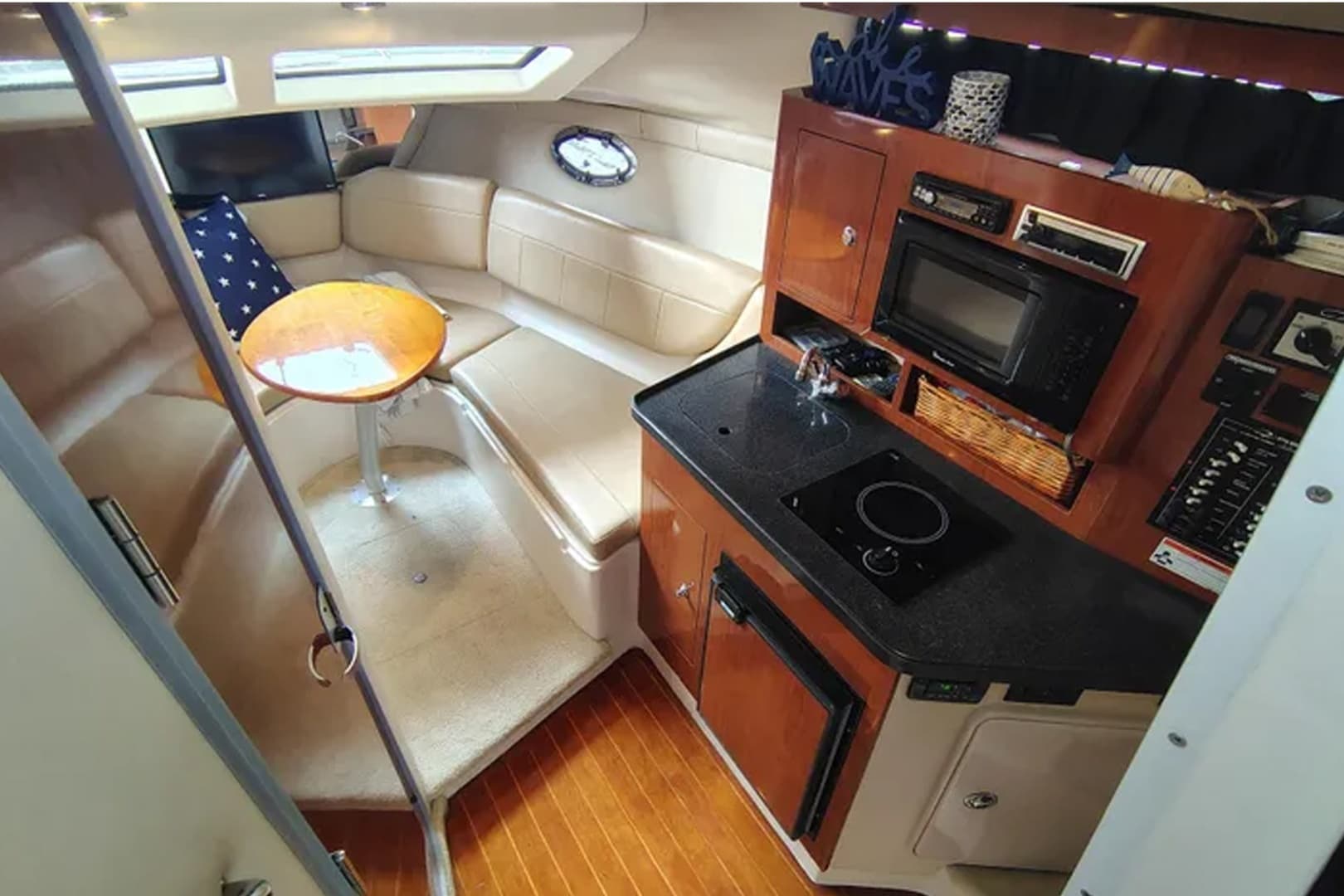 2008 Regal 2565 Window Express