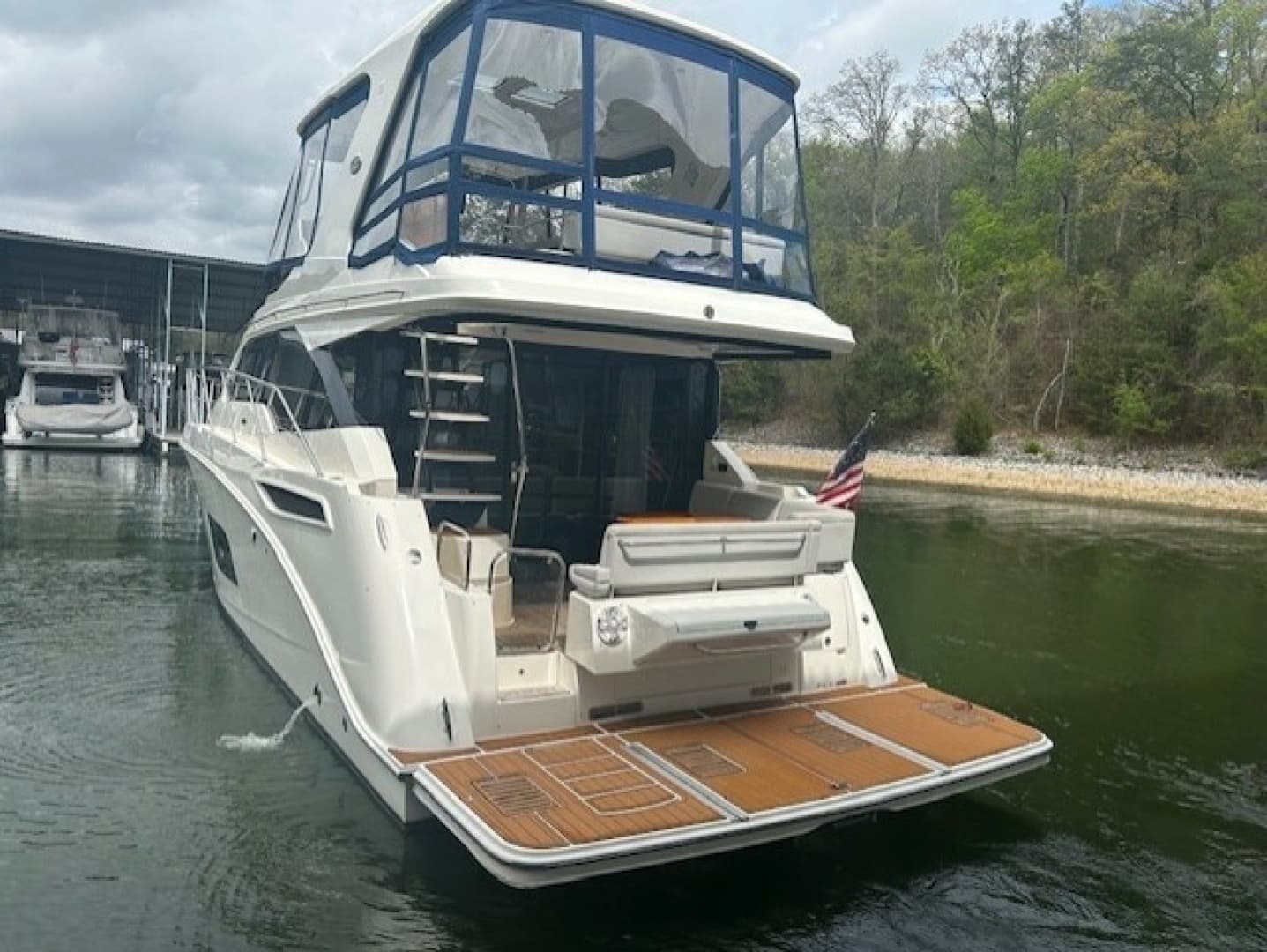 2017 Sea Ray 460 FLY
