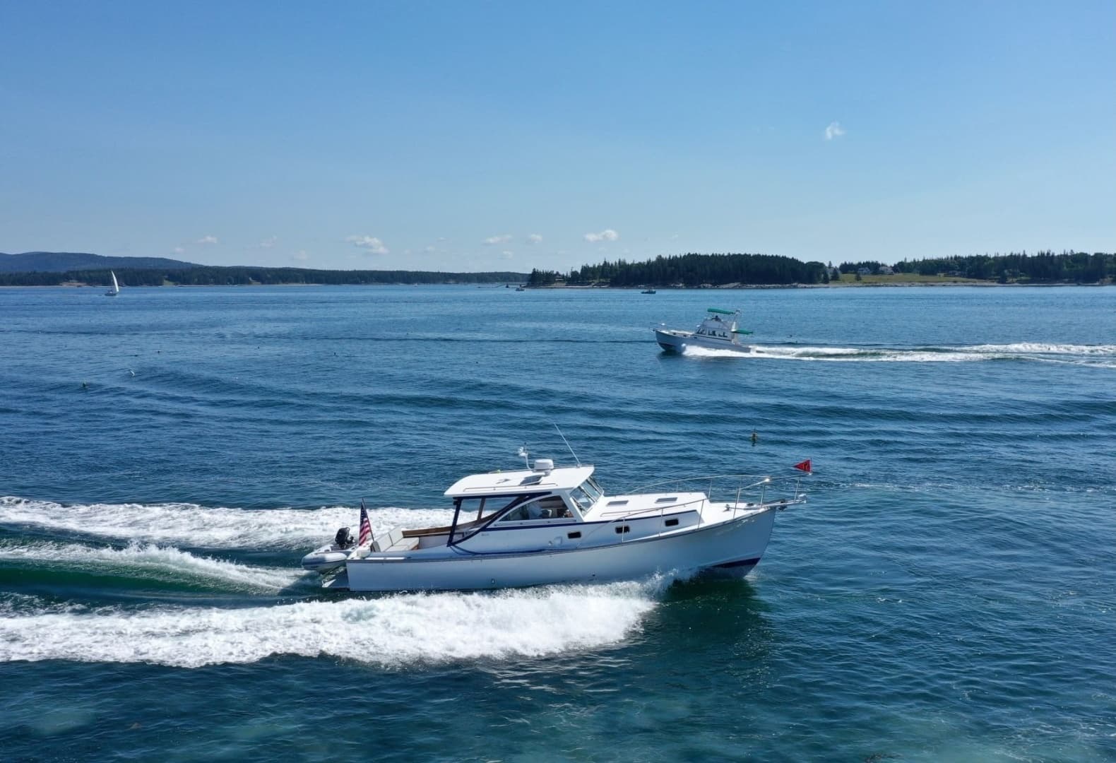 Imgi_40_2021 Ellis 36 Express Cruiser Power 10135478 20260401140230466 30