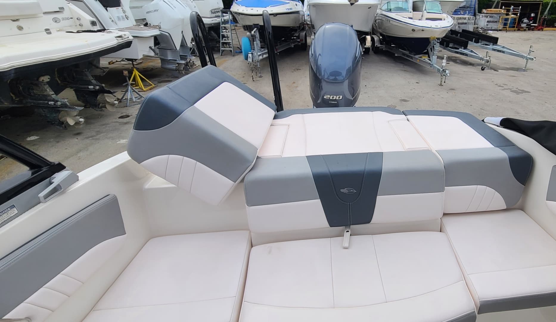 2020 Chaparral 21 SSI OB