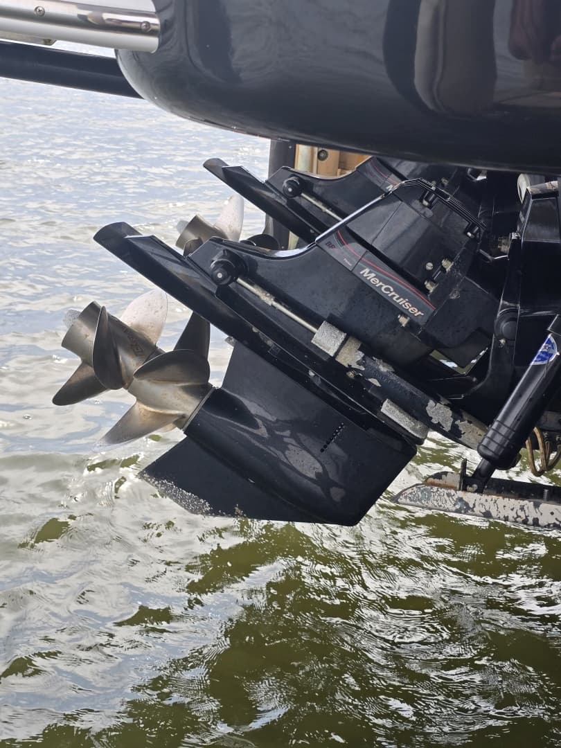 2018 Sea Ray 350 Sundancer Coupe