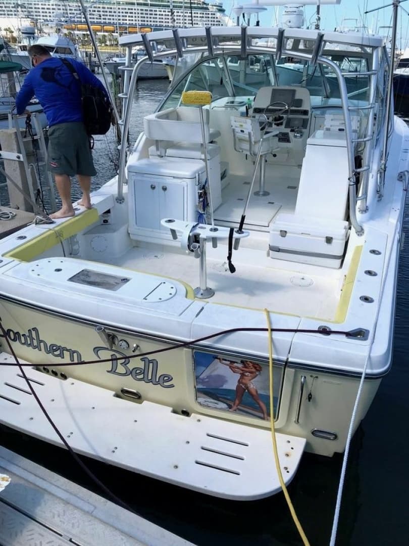 2005 Rampage 33 Express