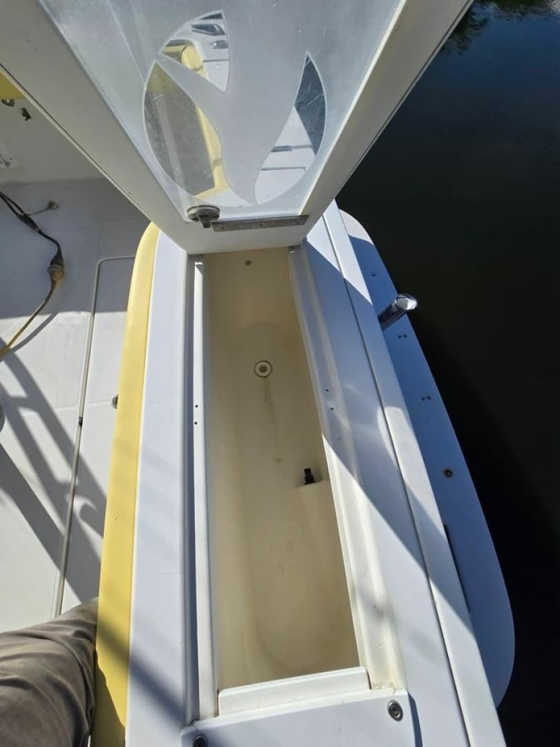 2005 Rampage 33 Express
