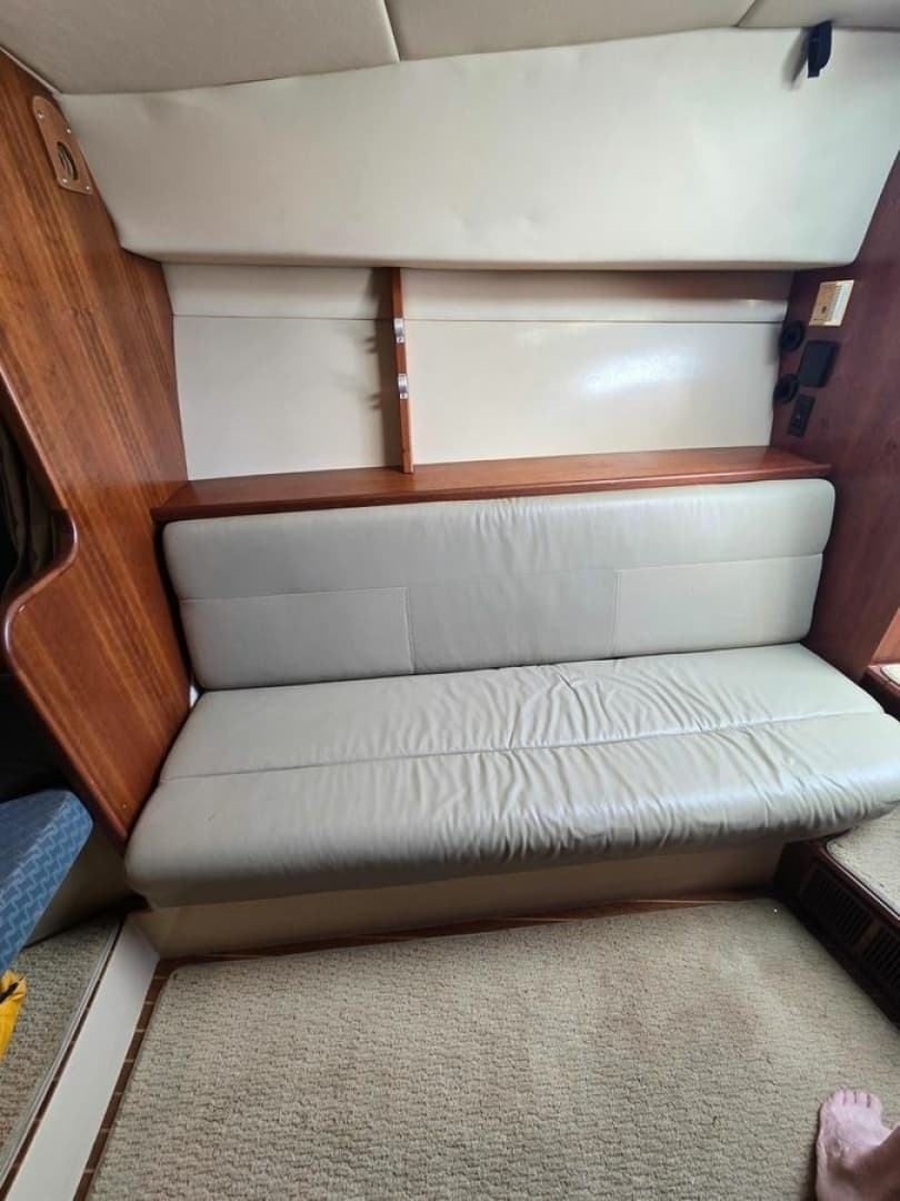 2005 Rampage 33 Express