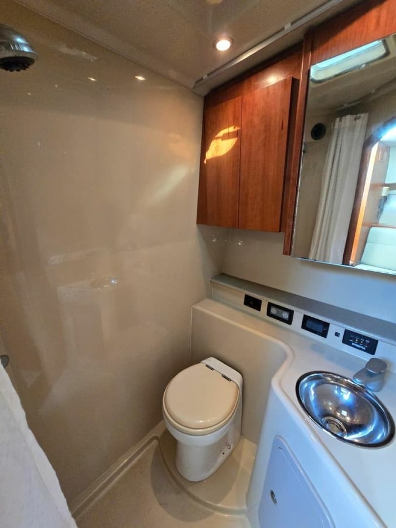 2005 Rampage 33 Express