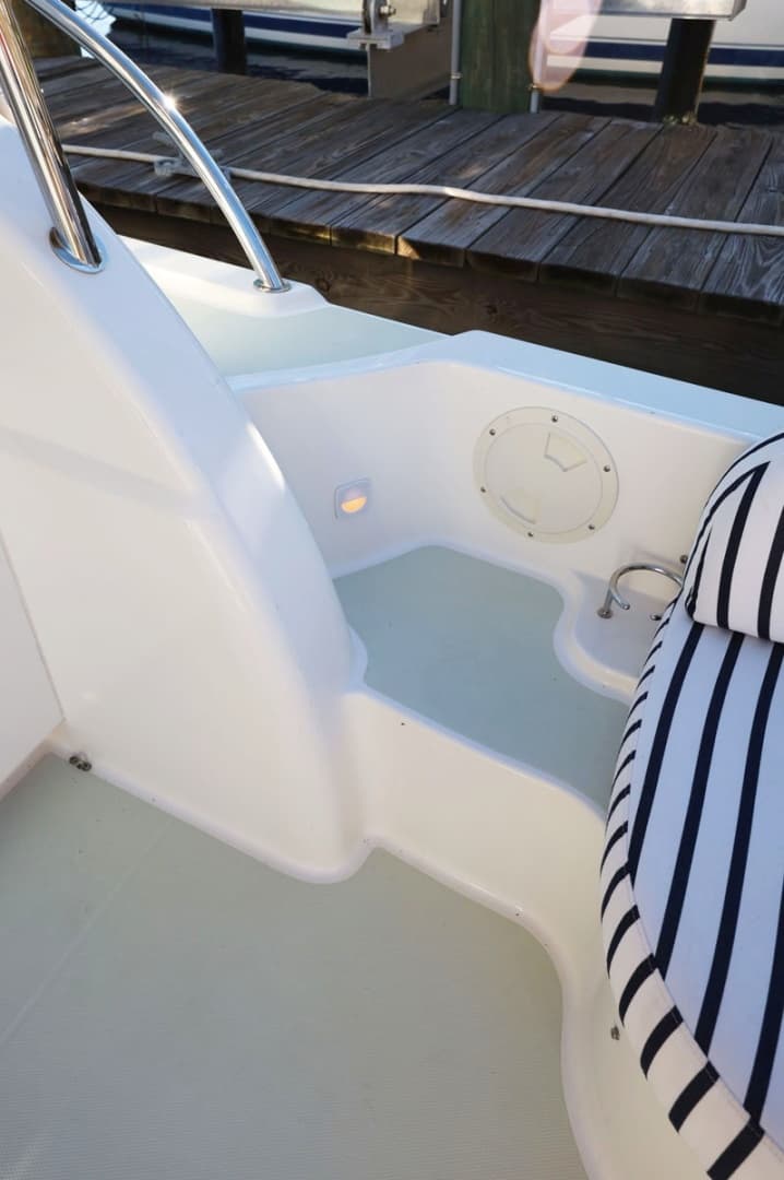 Side Cockpit Boarding