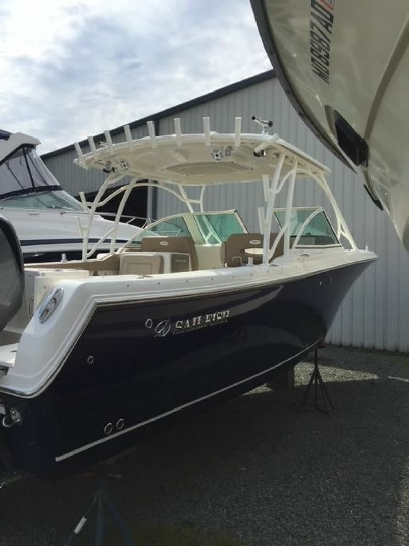 2017 Sailfish Dual Console 325
