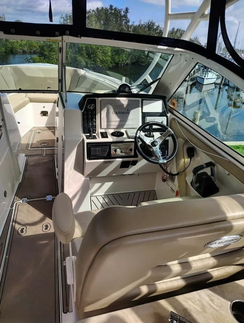 2017 Sailfish Dual Console 325