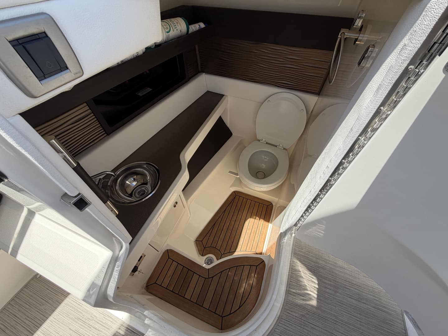 2017 Sea Ray 310 SLX