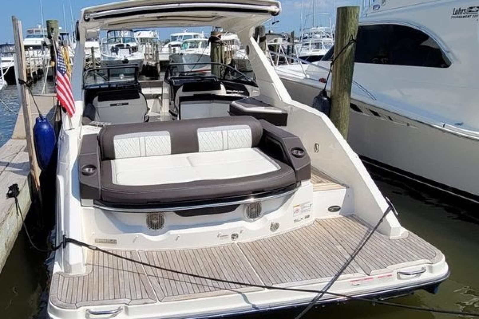 2017 Sea Ray 310 SLX