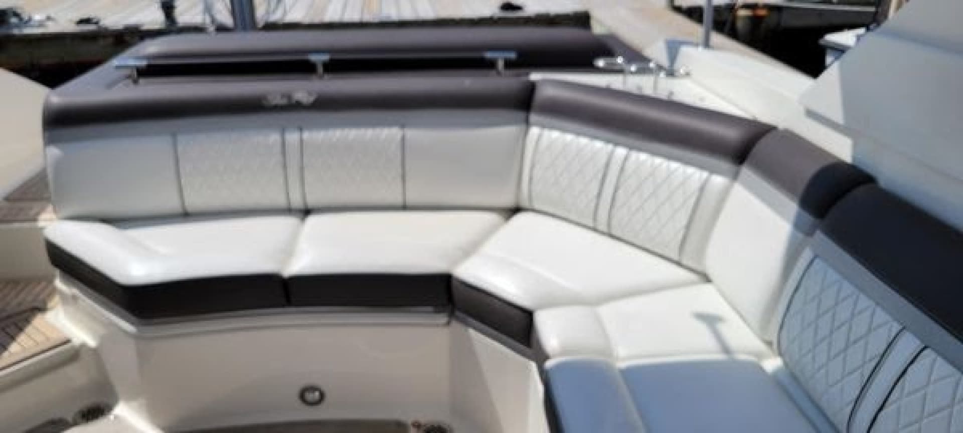 2017 Sea Ray 310 SLX