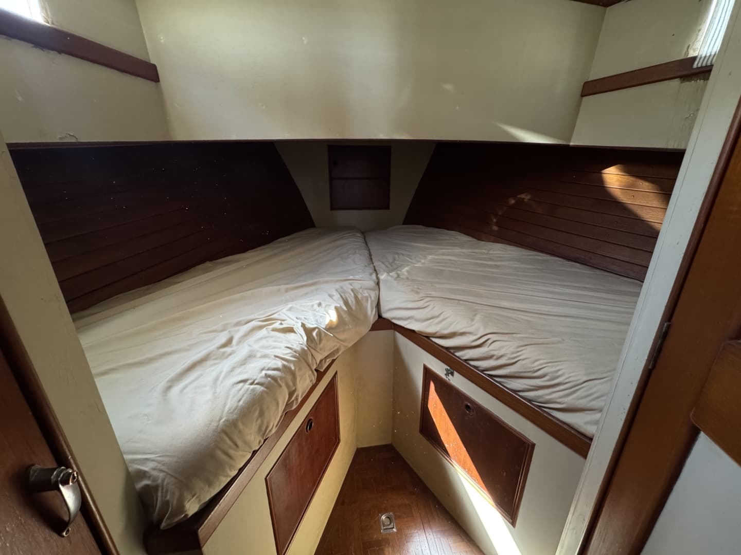 1978 Grand Banks 32 Sedan