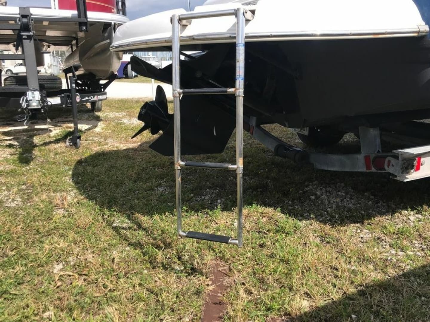 2005 Chaparral Sunesta 252