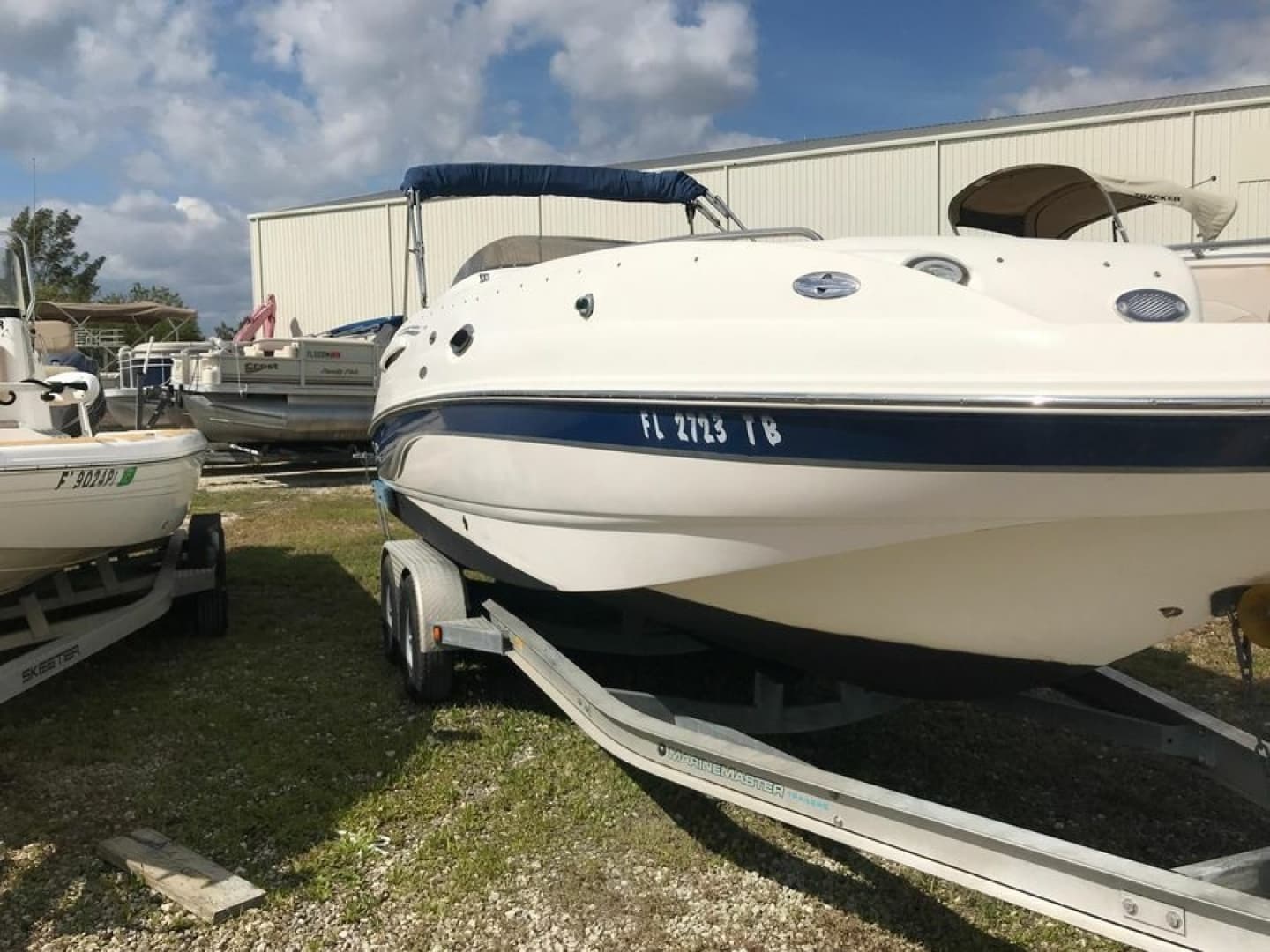 2005 Chaparral Sunesta 252