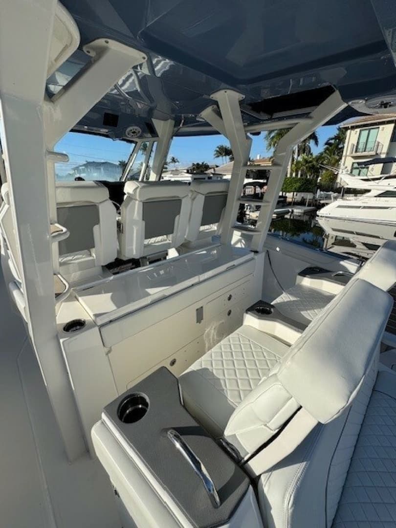 2023 Pursuit S 428 Sport