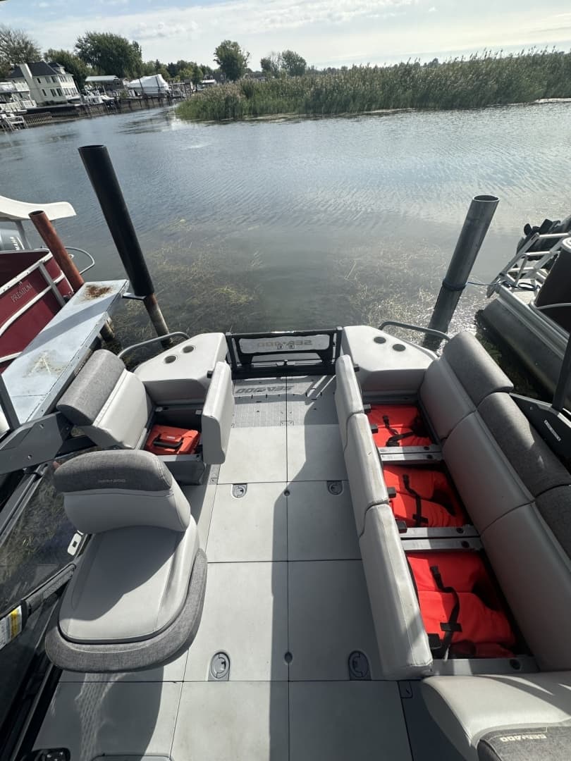 2023 Sea-Doo Switch Cruise 21