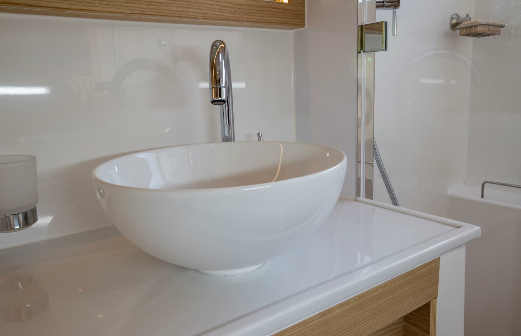 2023 Aquila 54 Yacht