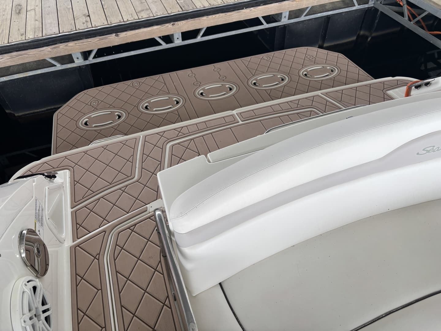 2010 Sea Ray 370 Sundancer