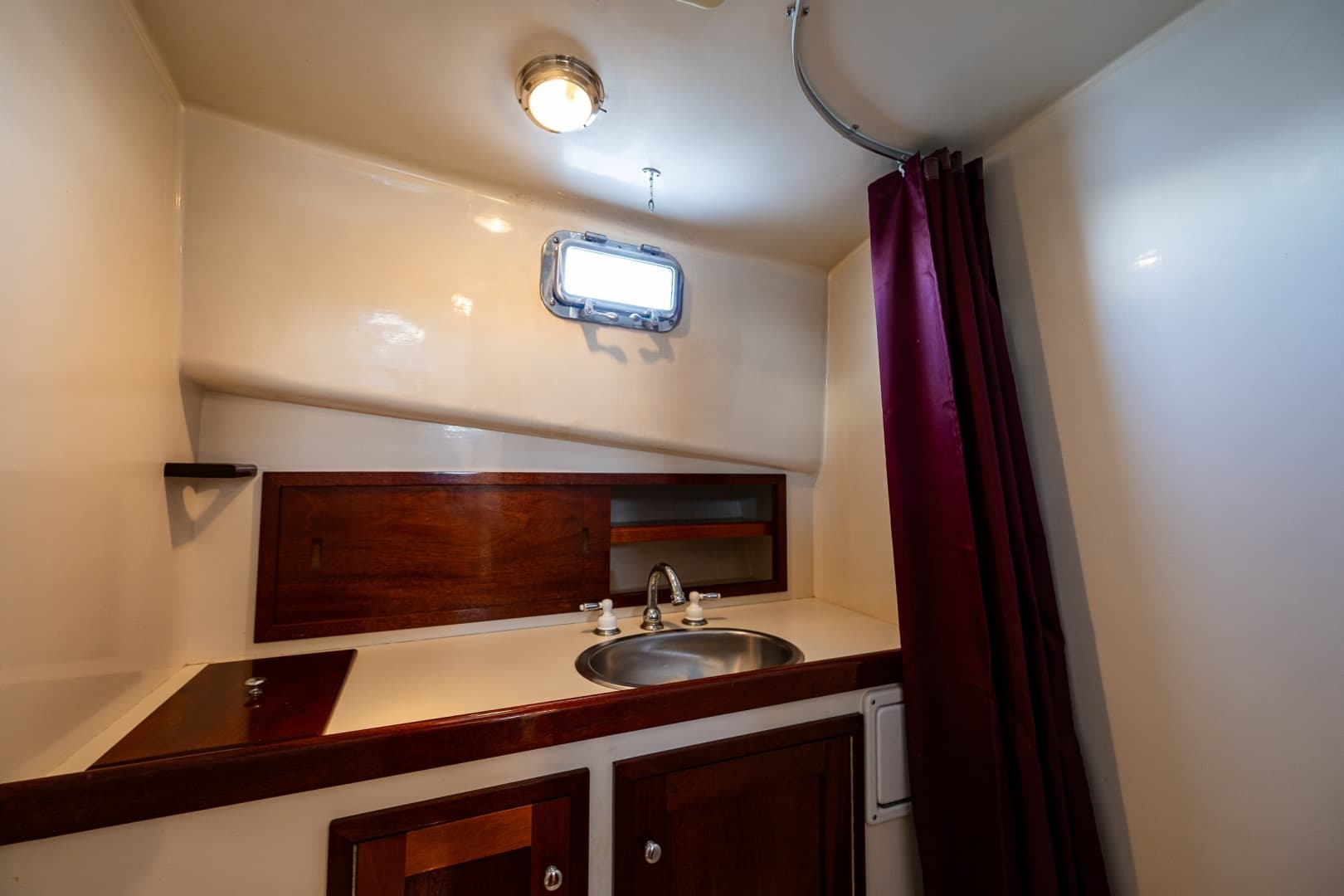 1999 Northern Bay 36