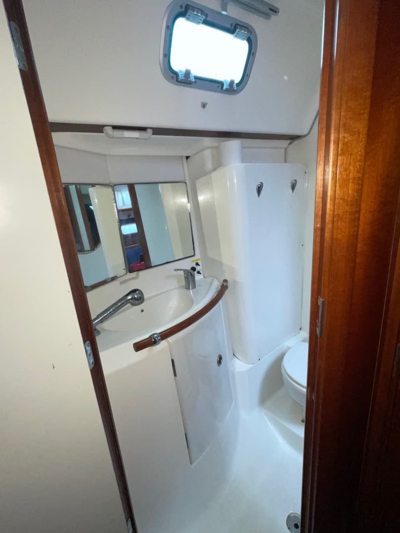 2004 Beneteau 423