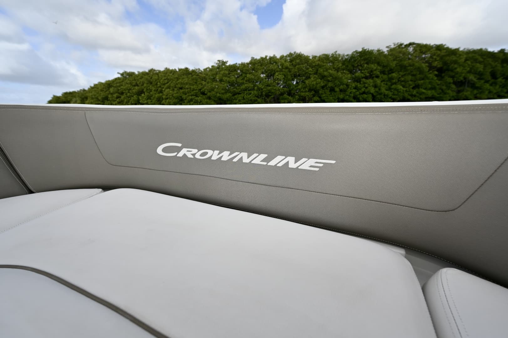 2020 Crownline Eclipse E 305 XS