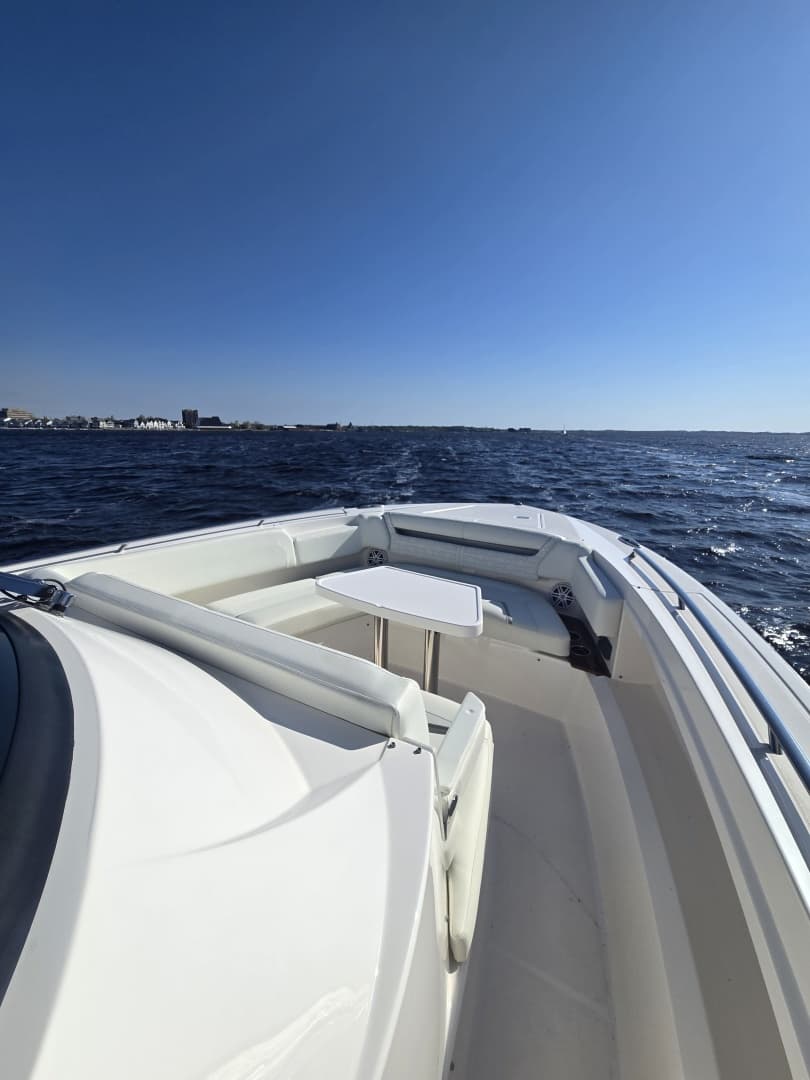 2024 Tiara Yachts 38 LS