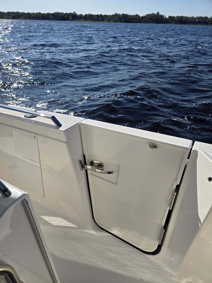 2024 Tiara Yachts 38 LS