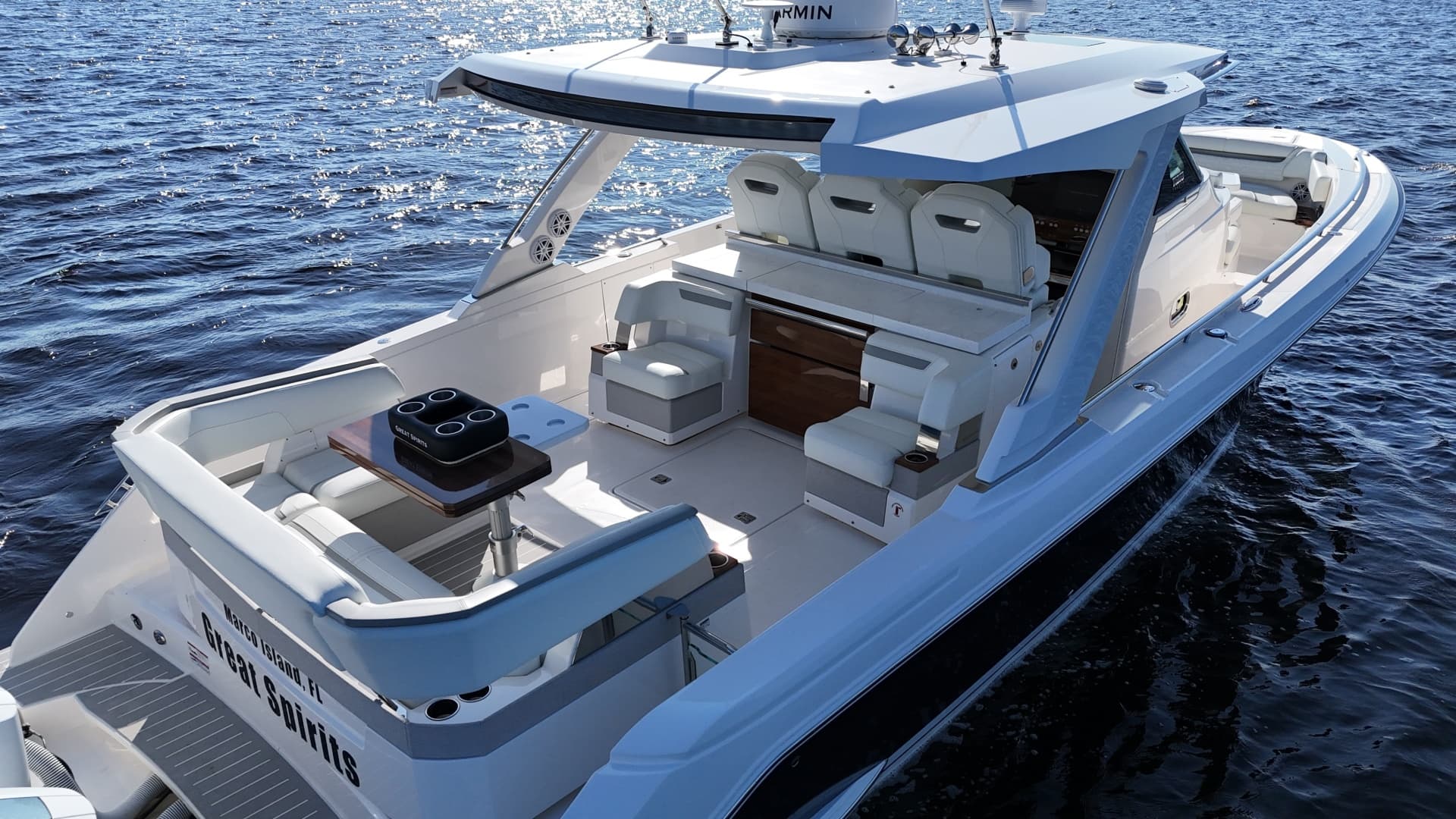 2024 Tiara Yachts 38 LS