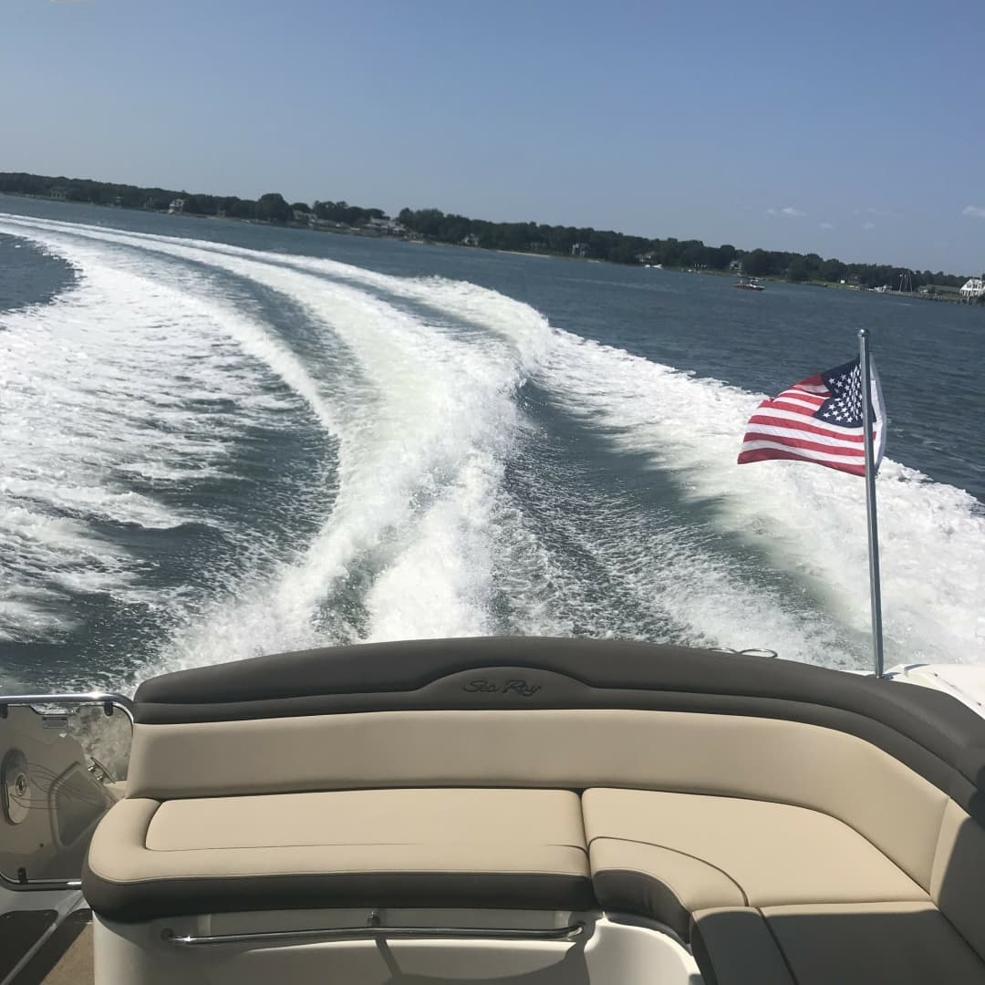 2017 Sea Ray Sundancer 370