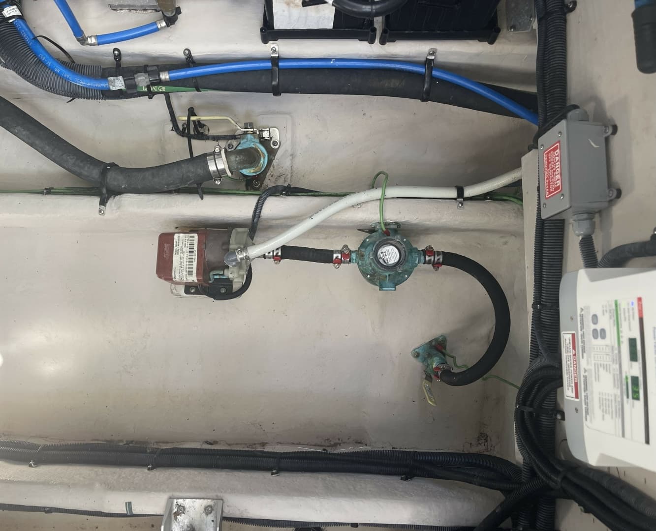 2017 Sea Ray Sundancer 370