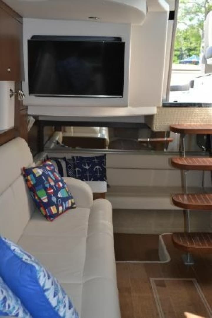 2017 Sea Ray Sundancer 370
