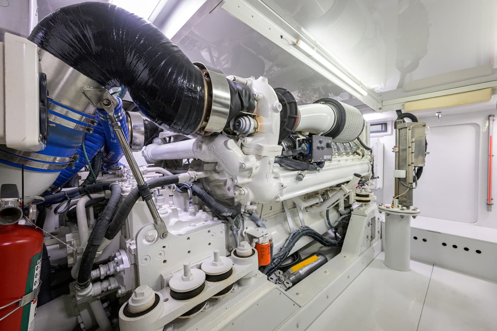 2003 American Custom Yachts 