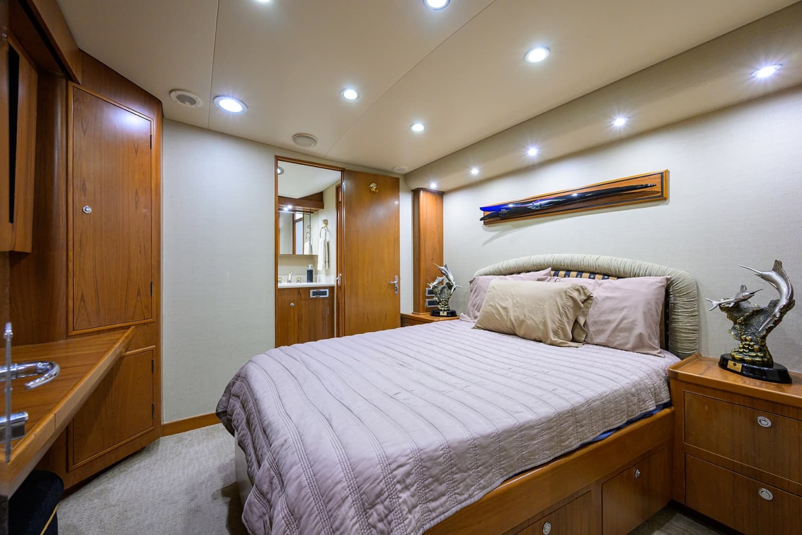 2003 American Custom Yachts 