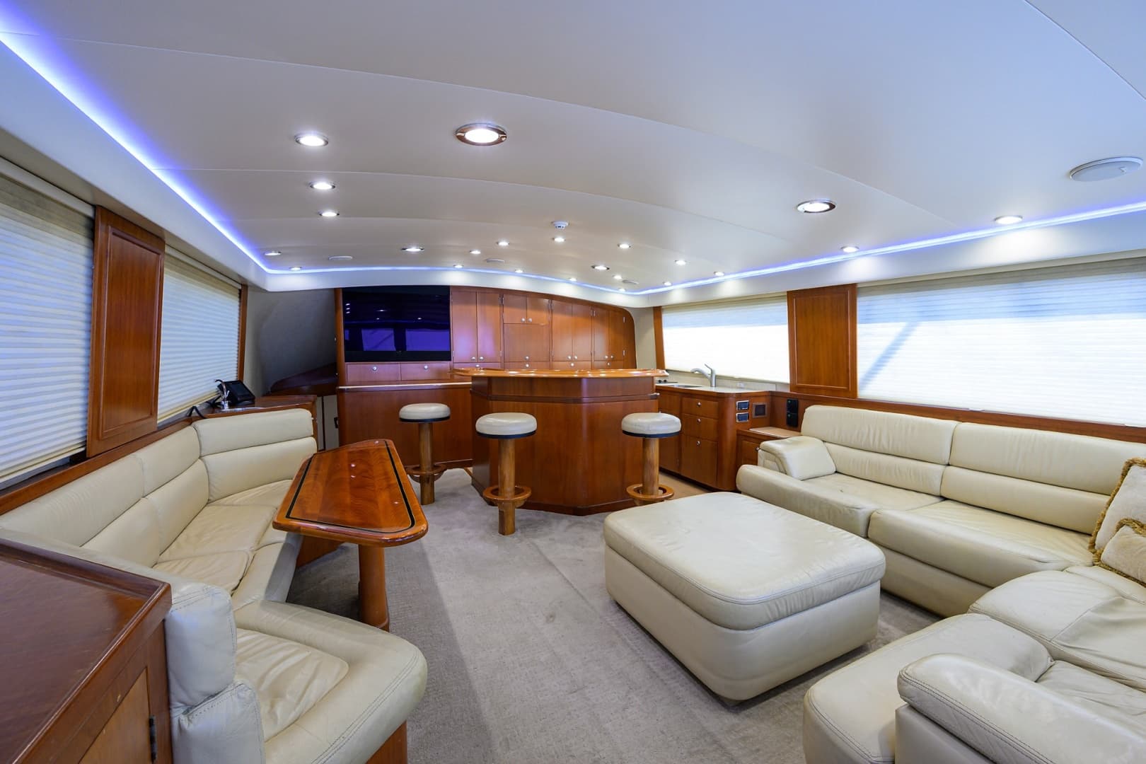 2003 American Custom Yachts 