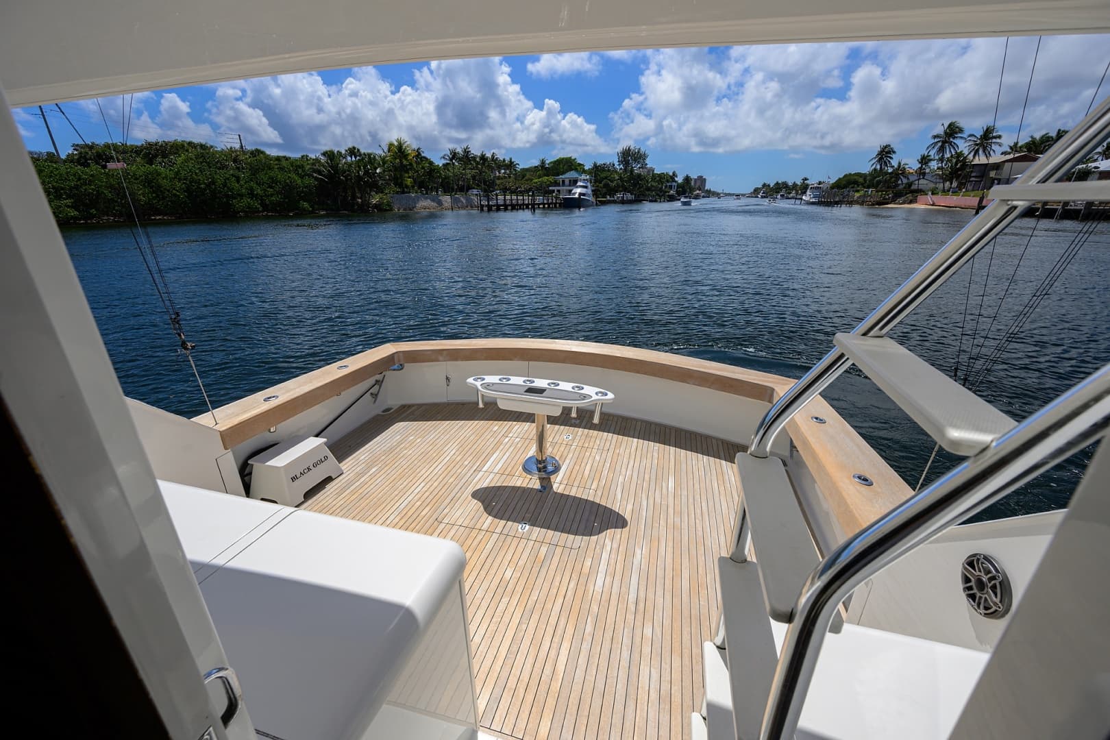 2003 American Custom Yachts 