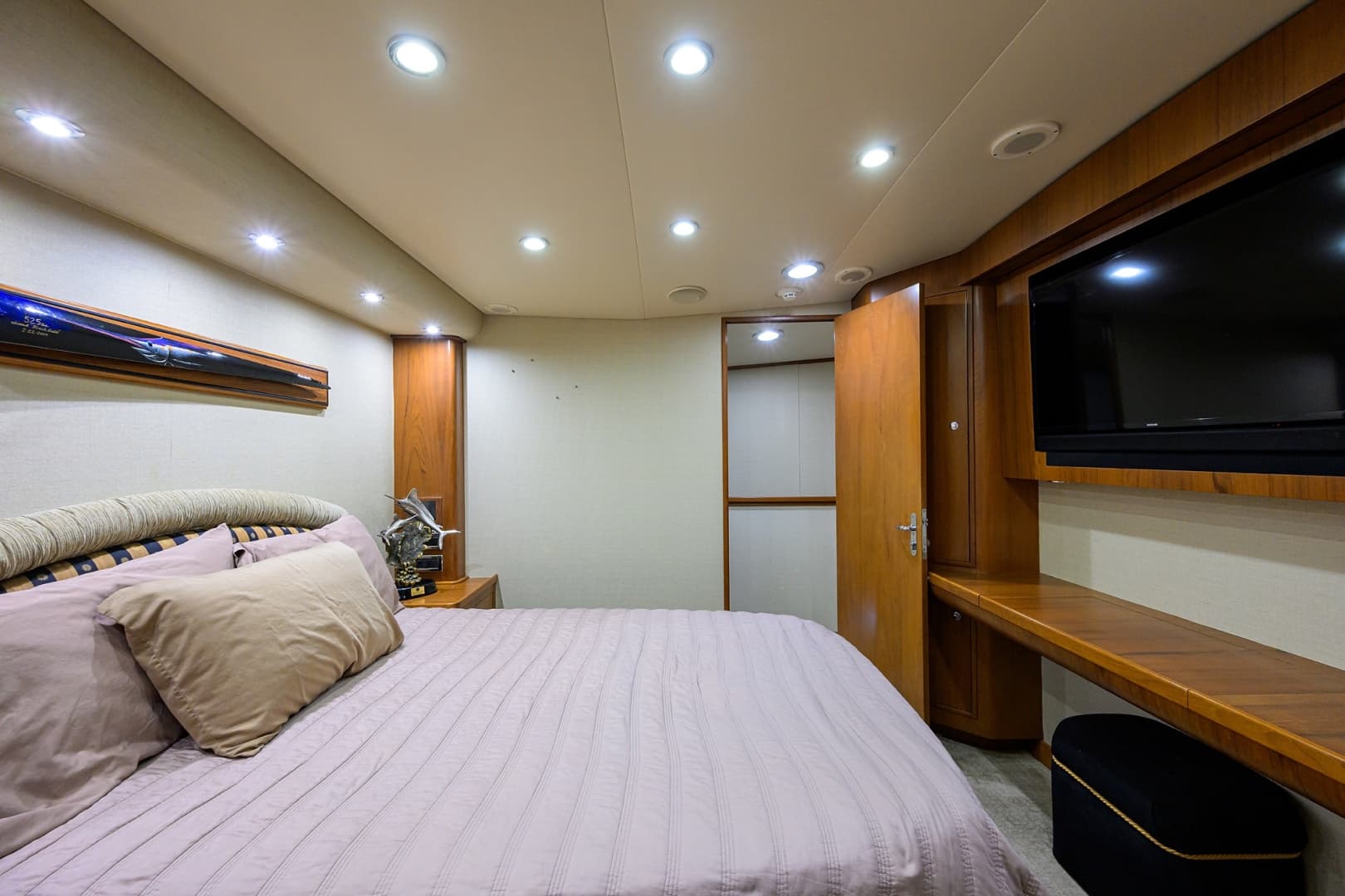 2003 American Custom Yachts 