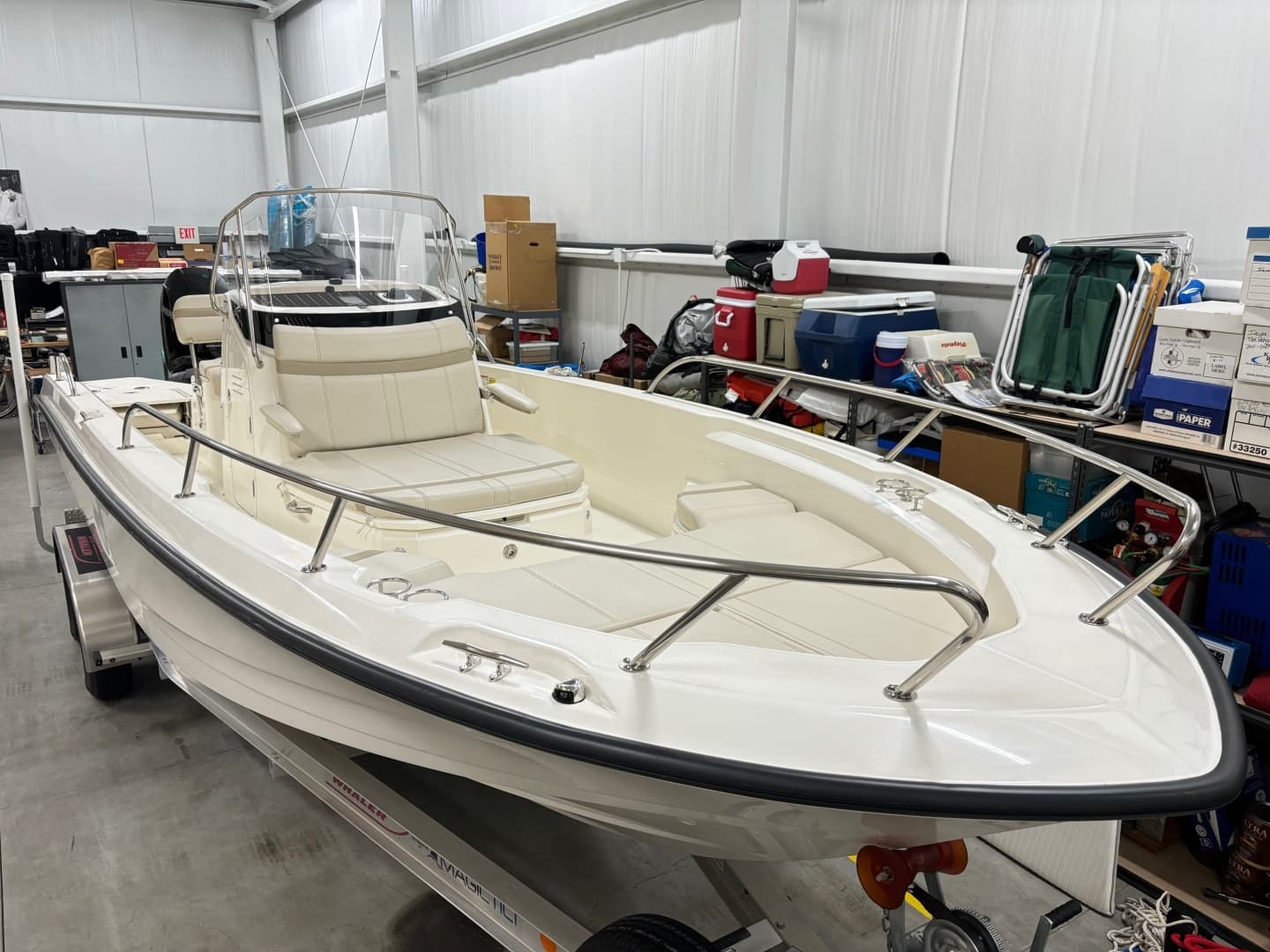 2024 Boston Whaler 250 Dauntless
