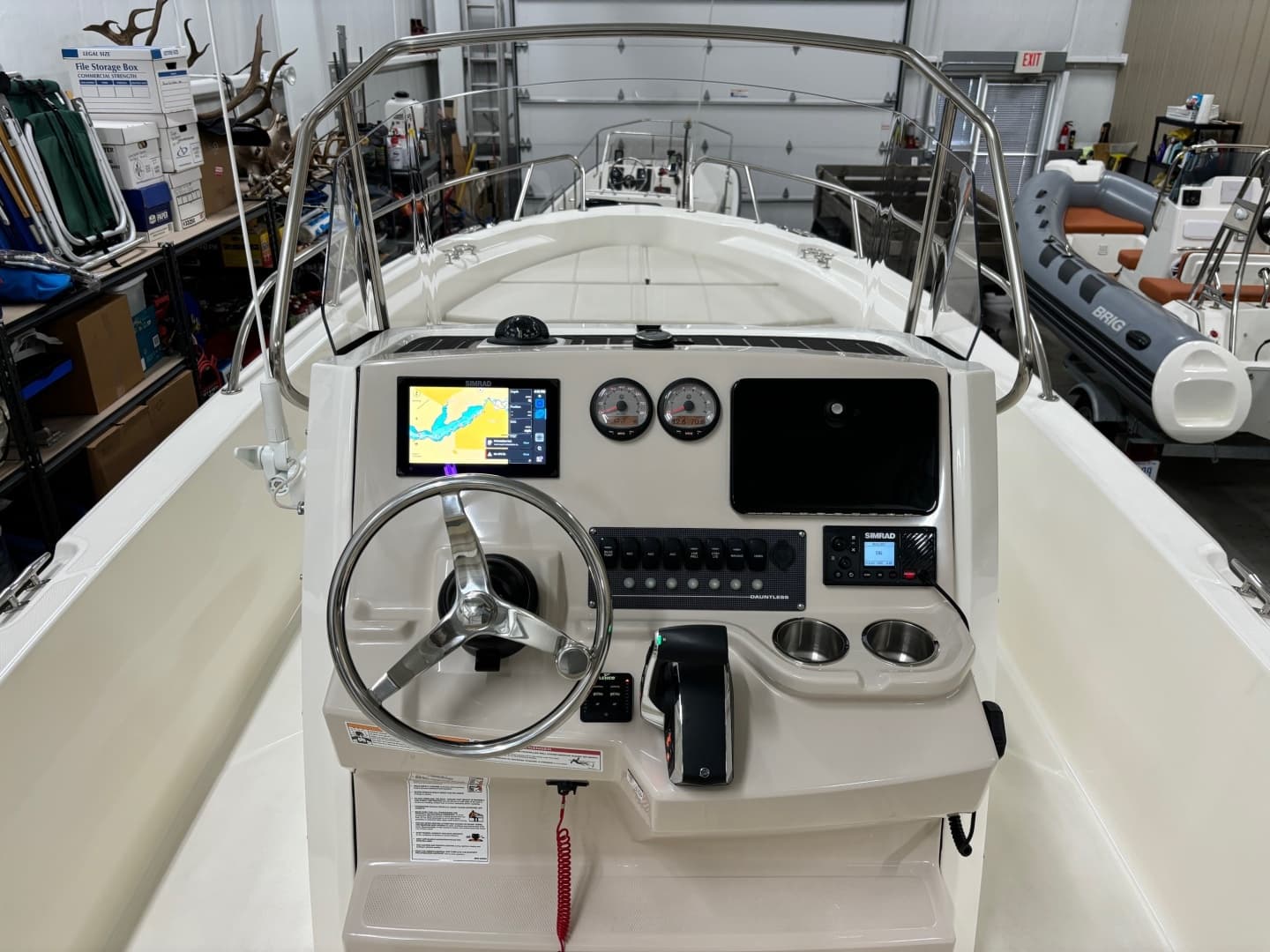 2024 Boston Whaler 250 Dauntless