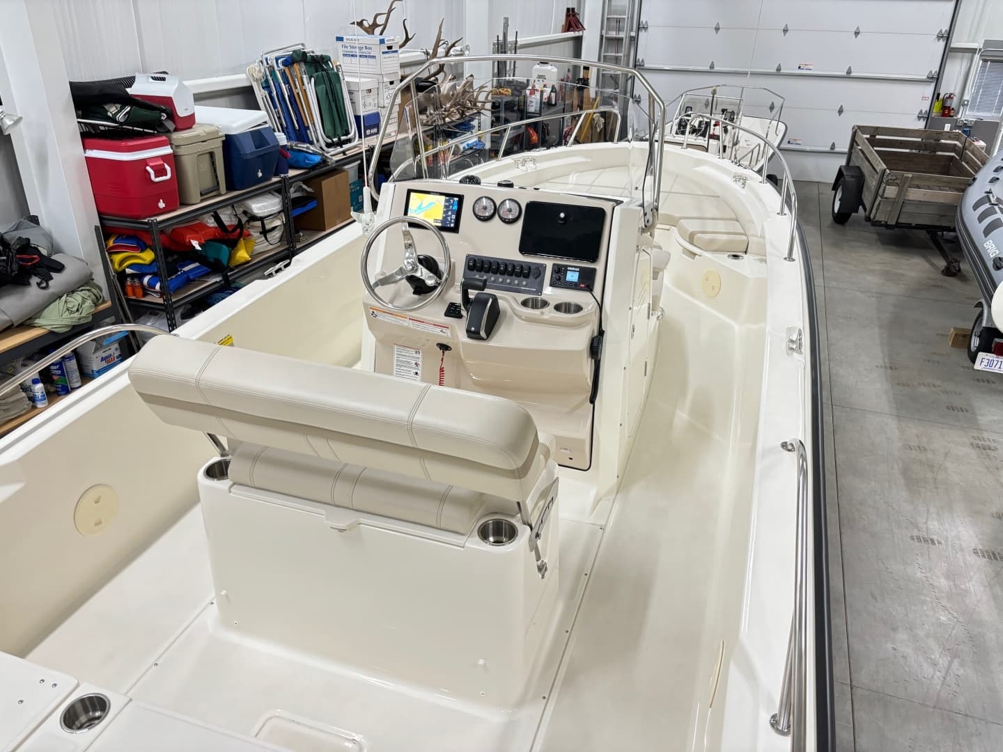 2024 Boston Whaler 250 Dauntless