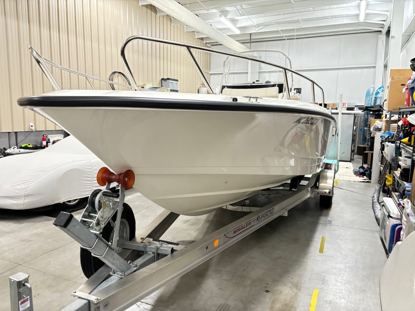 2024 Boston Whaler 250 Dauntless