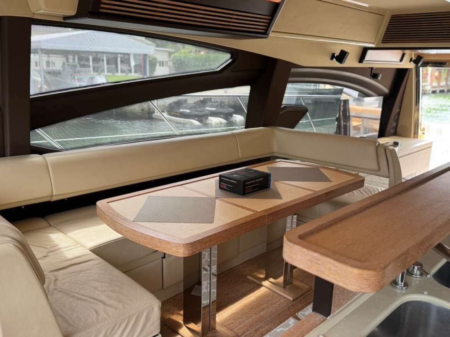 2014 Azimut 64