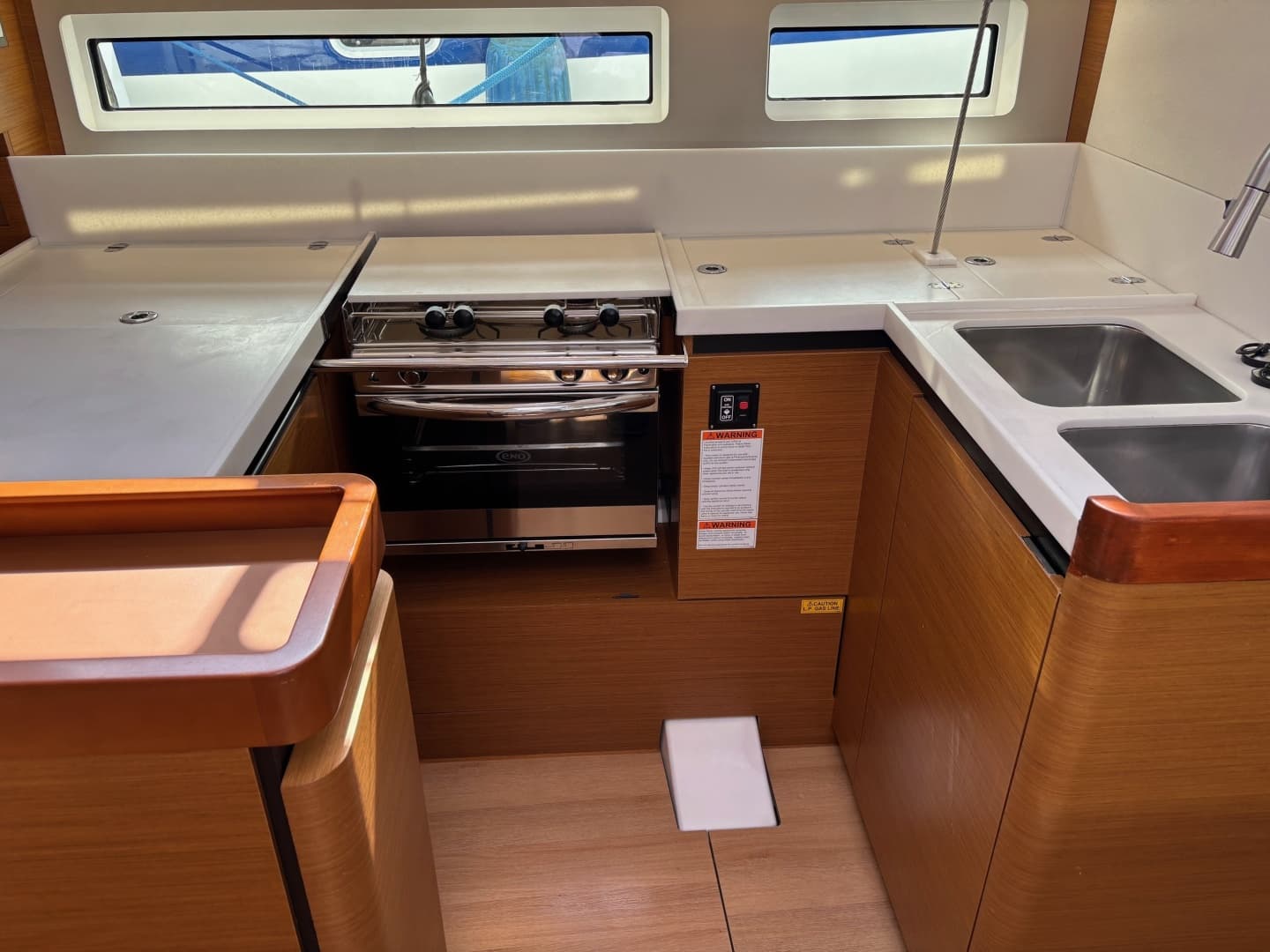 2021 Jeanneau Sun Odyssey 440