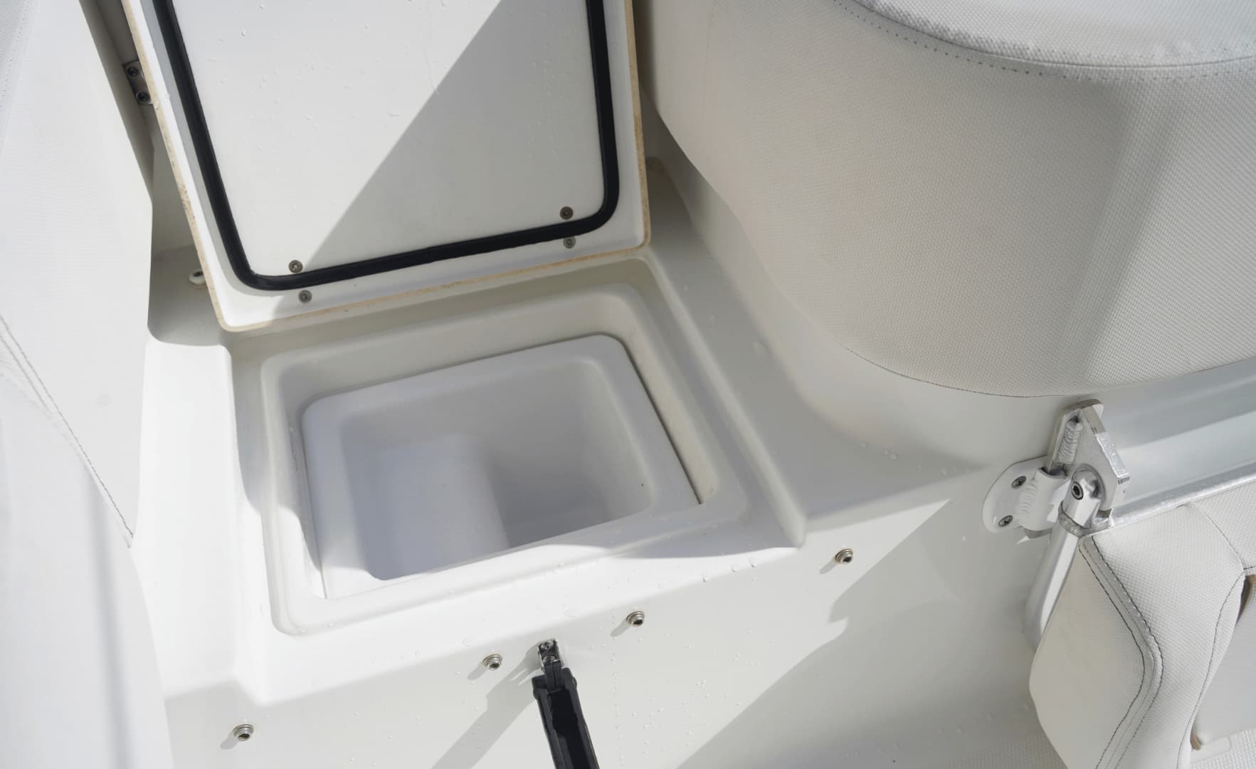2021 Sea Hunt Gamefish 30