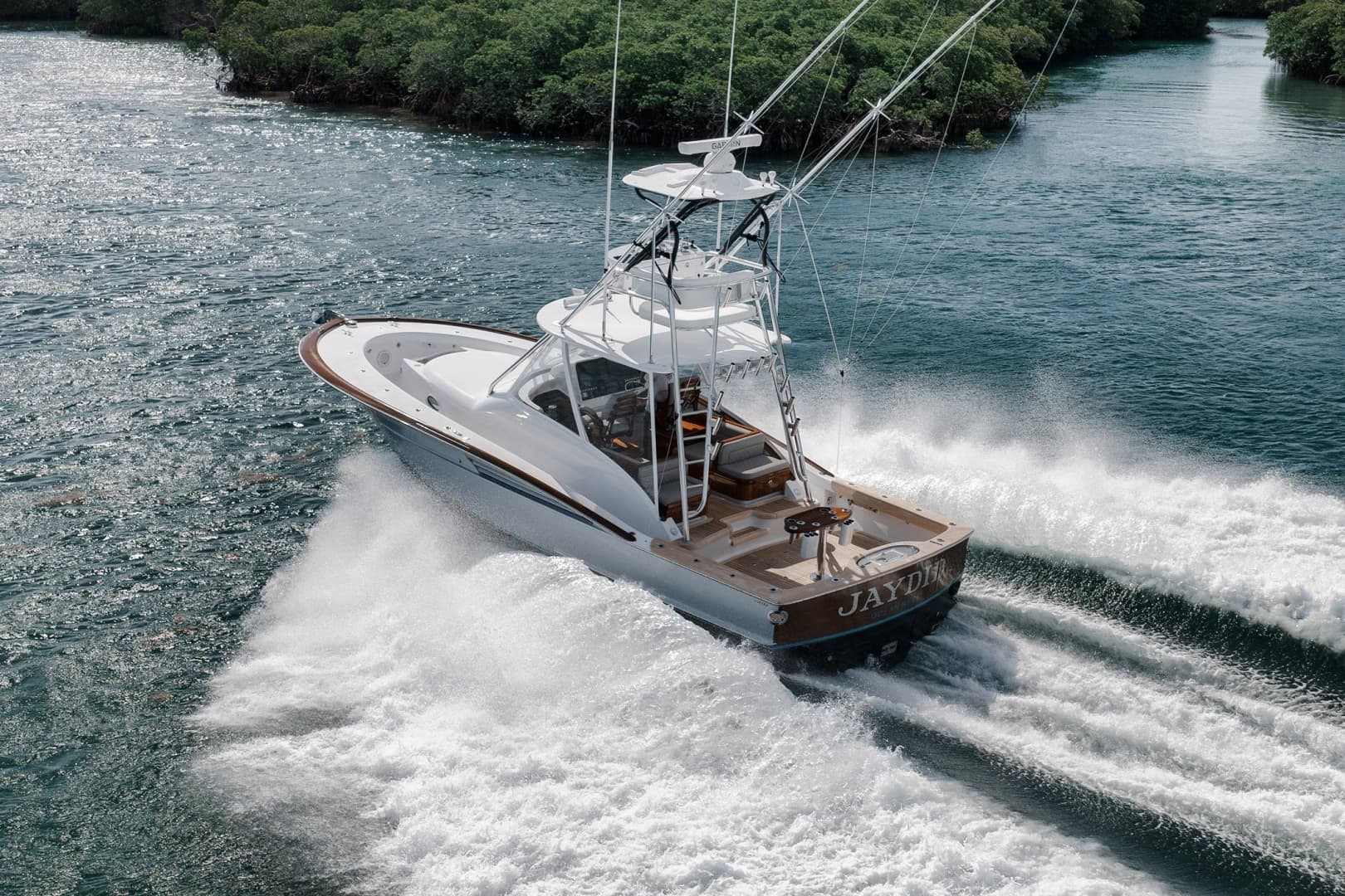 2022 Winter Custom Yachts 38 Walk Around