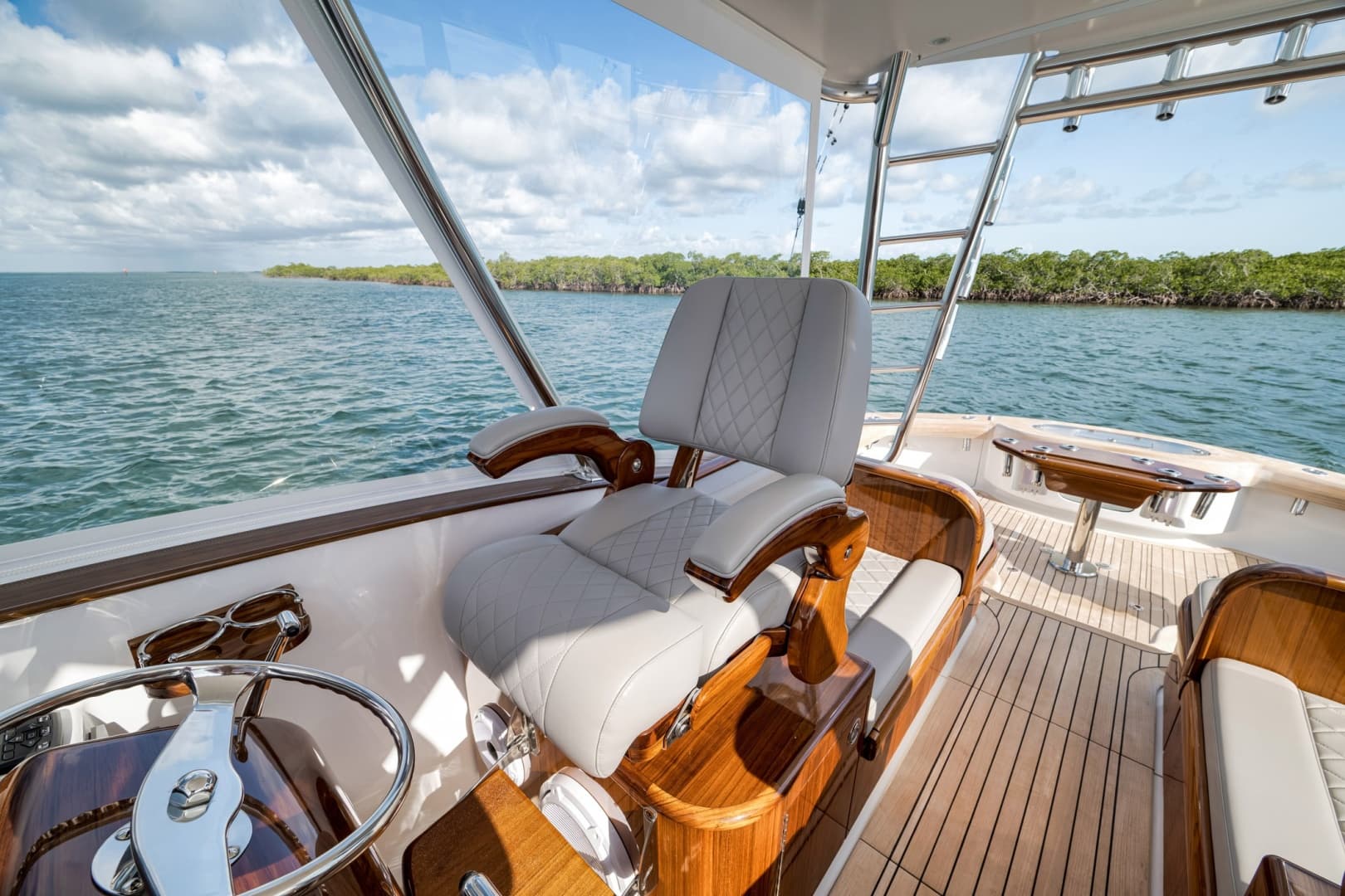 2022 Winter Custom Yachts 38 Walk Around