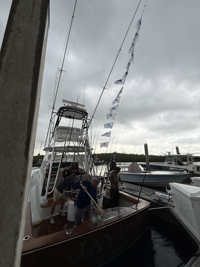 2022 Winter Custom Yachts 38 Walk Around