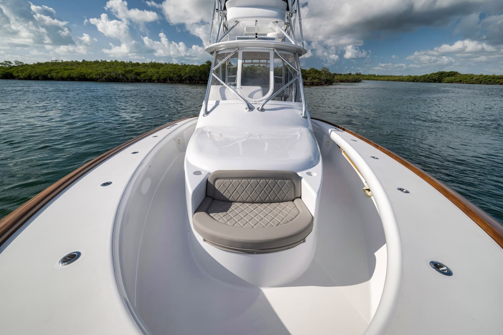 2022 Winter Custom Yachts 38 Walk Around