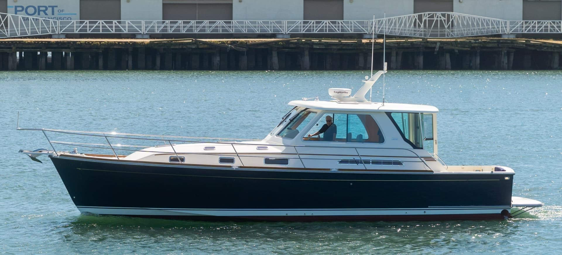 2007 Sabre 42 Express Hardback