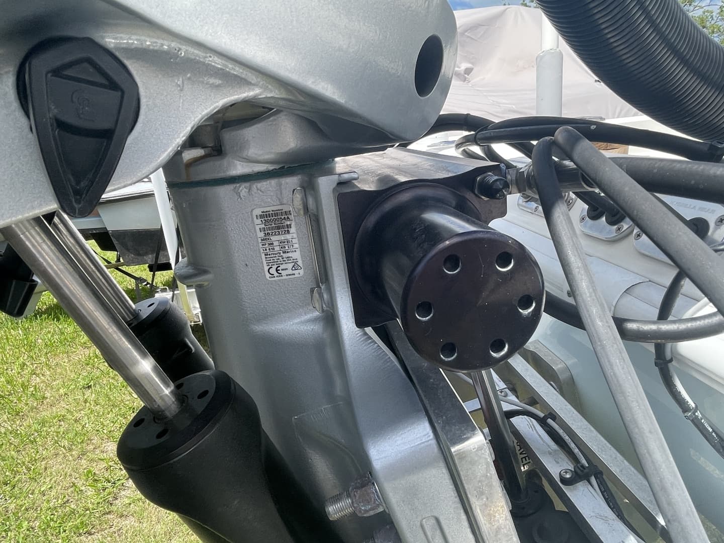 2022 Ranger 2510 Bay