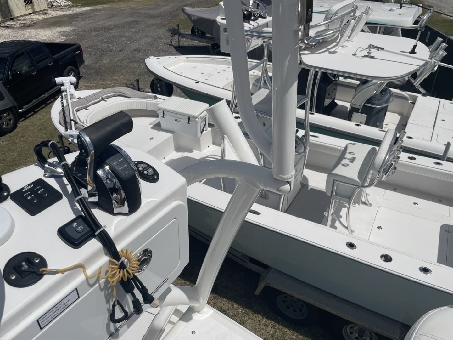 2022 Ranger 2510 Bay